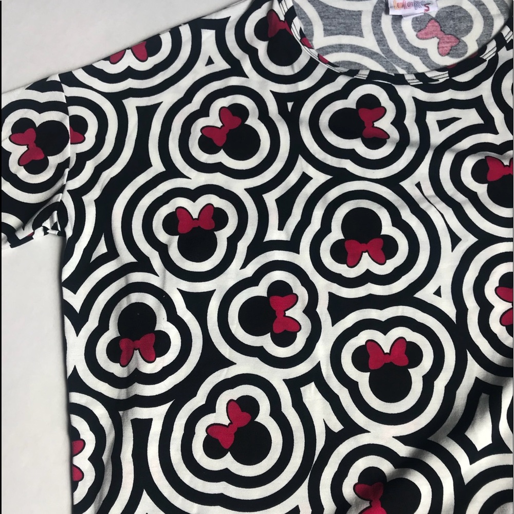 LulaRoe Irma Oversize Hi-Low Disney Top XS